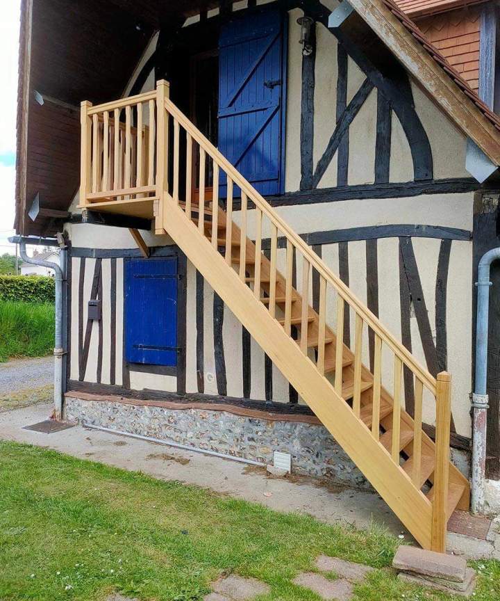 Conception d'escalier en bois sur-mesure, Rouen